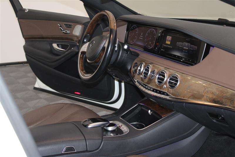 2015 Mercedes Benz S 550 photo 27