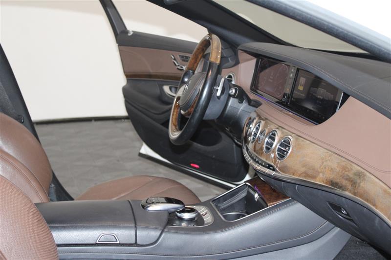 2015 Mercedes Benz S 550 photo 28