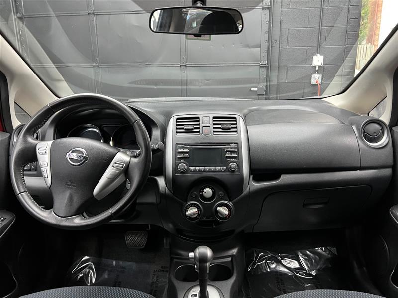 2014 Nissan Versa Note SV photo 30