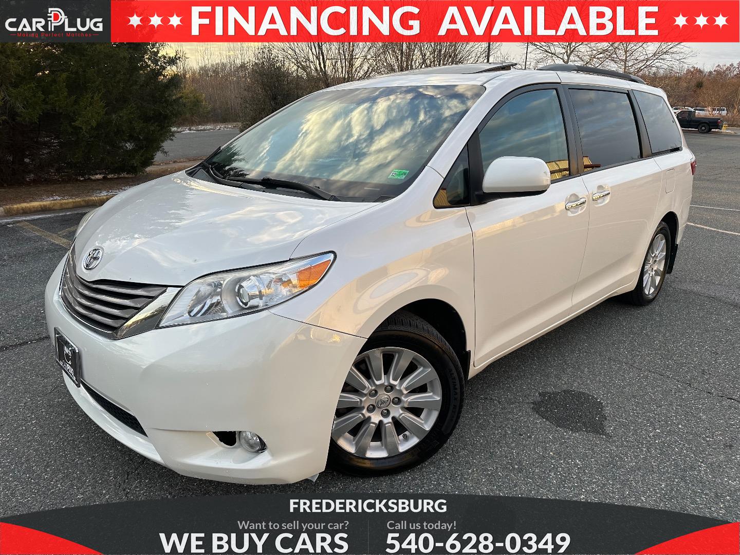2015 Toyota Sienna XLE's photo