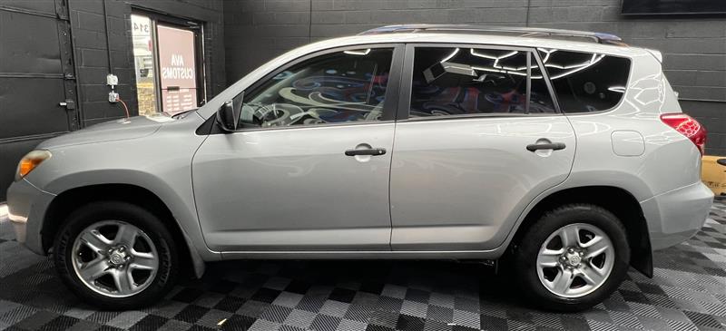 2007 Toyota RAV4 Base photo 2