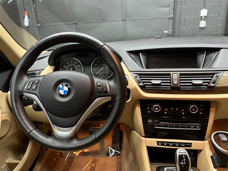 2014 BMW X1 28i photo 30