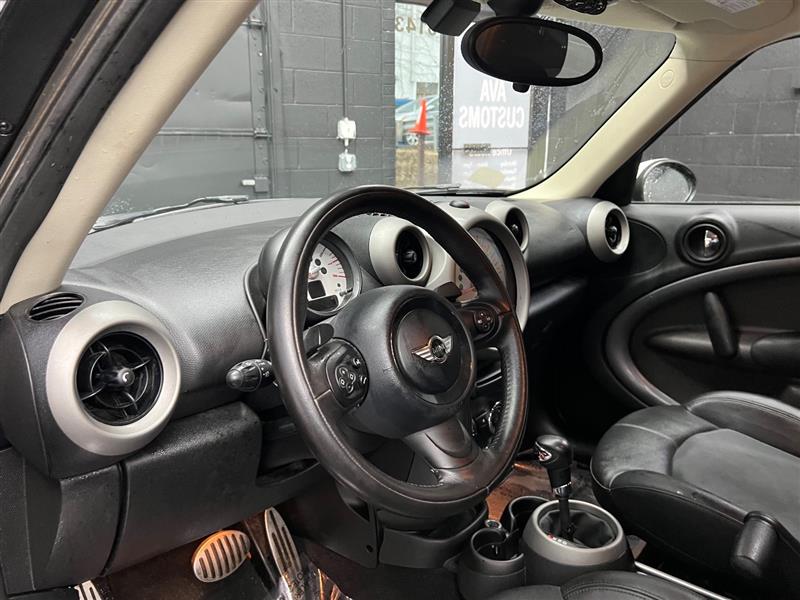 2011 MINI Countryman Countryman S 4WD photo 18