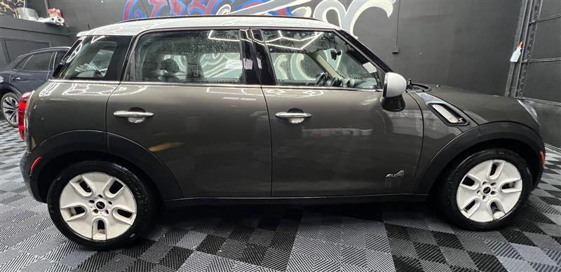 2011 MINI Countryman Countryman S 4WD photo 6