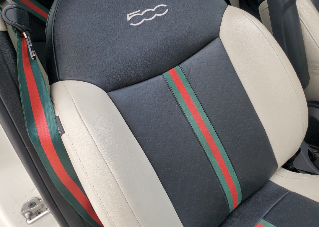 Fiat 500 Gucci Edition interior