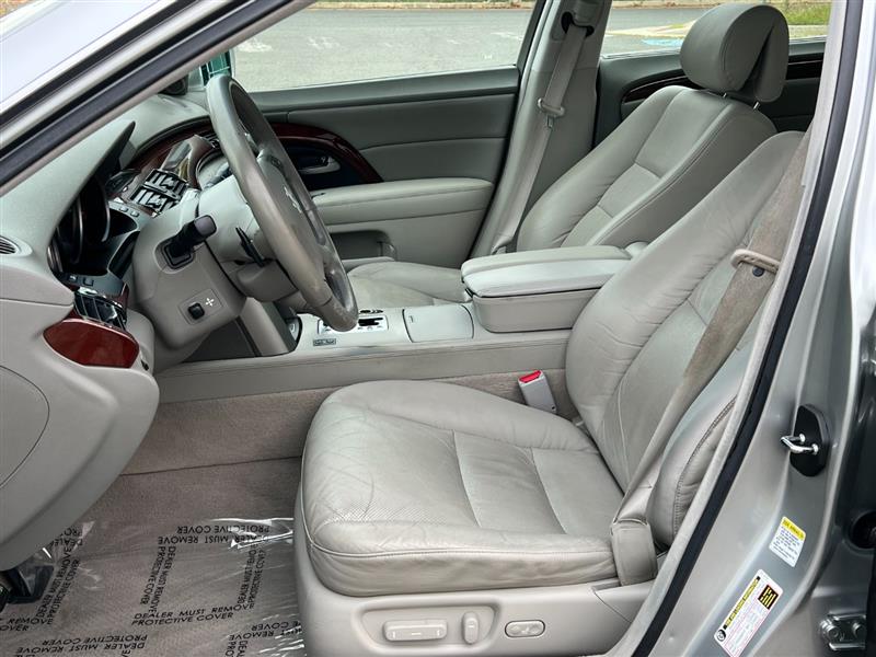2007 Acura RL photo 13