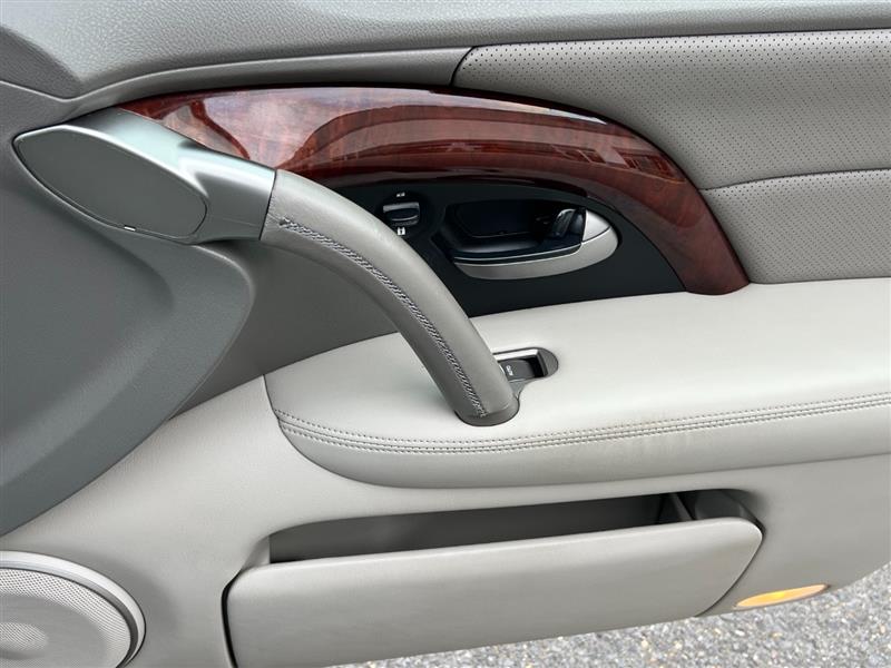2007 Acura RL photo 17