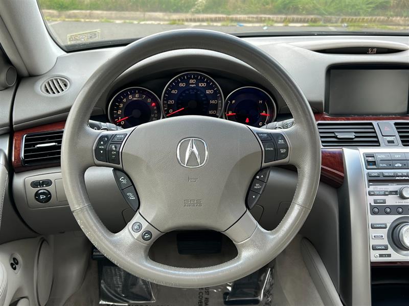 2007 Acura RL photo 21