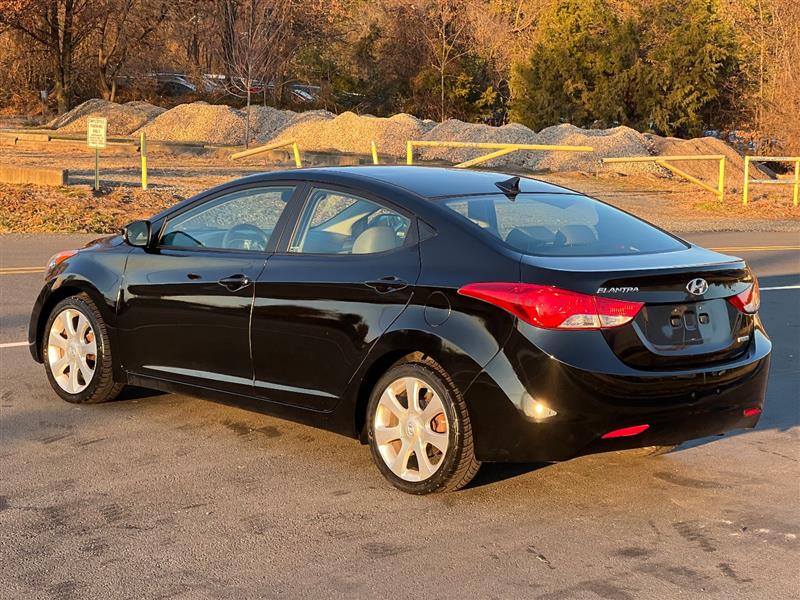 2012 Hyundai Elantra Limited photo 3
