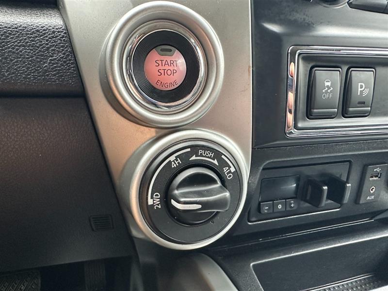 2017 Nissan Titan PRO-4X photo 42
