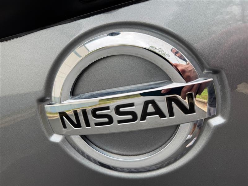 2017 Nissan Titan PRO-4X photo 51