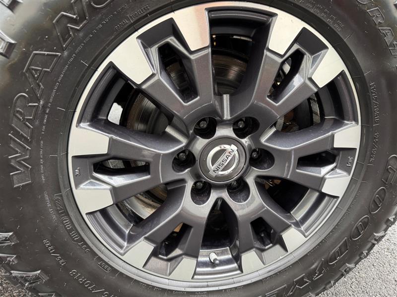 2017 Nissan Titan PRO-4X photo 53