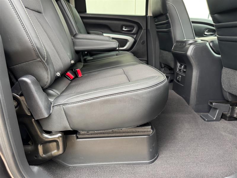 2017 Nissan Titan PRO-4X photo 57