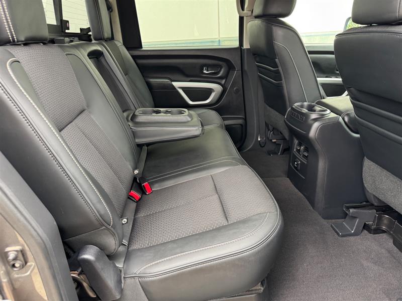 2017 Nissan Titan PRO-4X photo 65