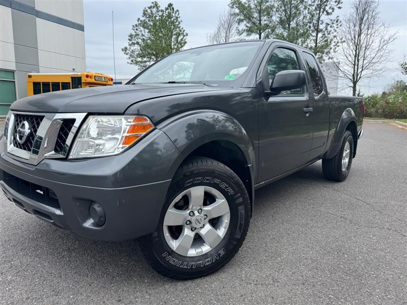 2010 NISSAN FRONTIER SE