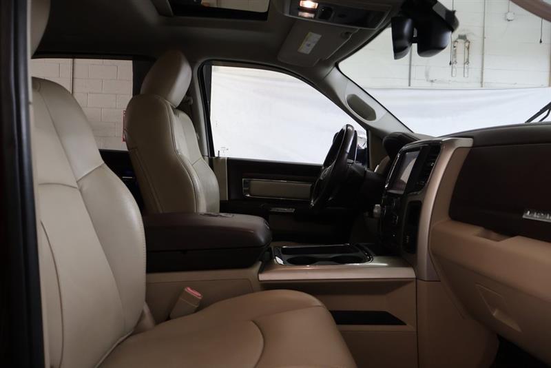 2016 RAM 1500 LARAMIE