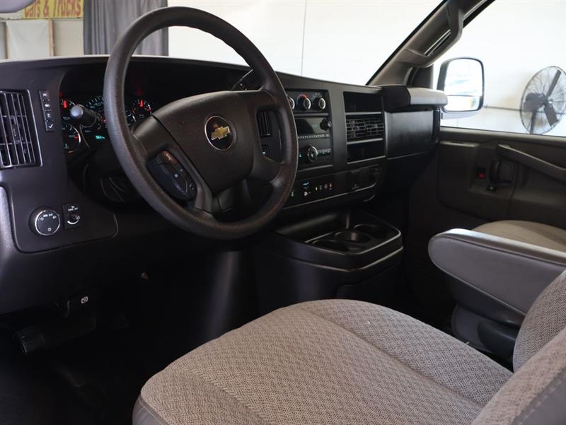 2023 CHEVROLET EXPRESS PASSENGER LS