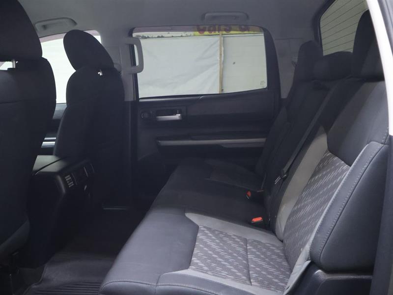 2023 CHEVROLET EXPRESS PASSENGER LS