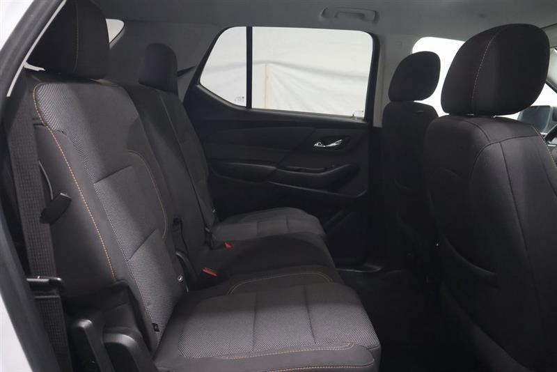 2021 CHEVROLET TRAVERSE LS