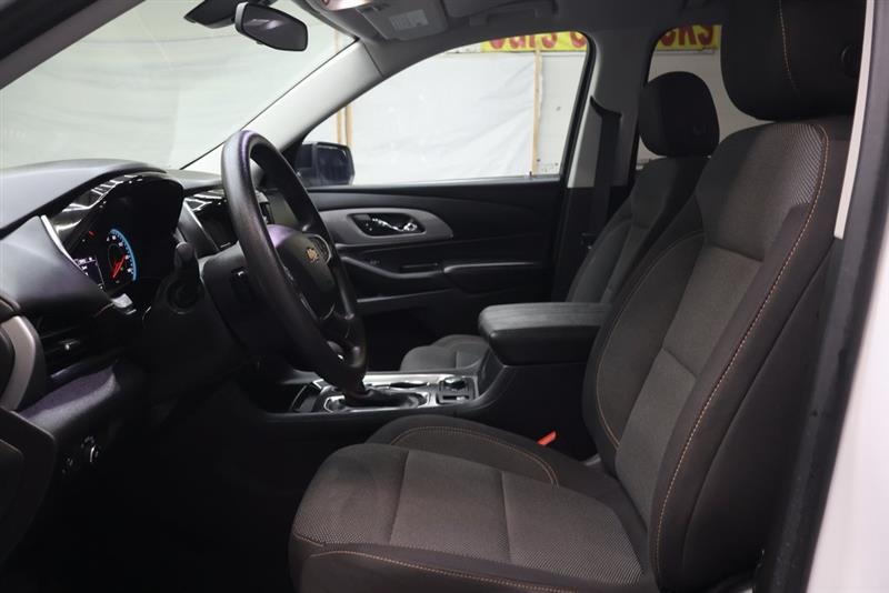 2021 CHEVROLET TRAVERSE LS