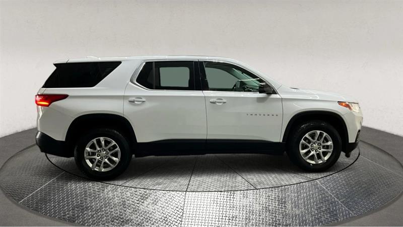 2021 CHEVROLET TRAVERSE LS