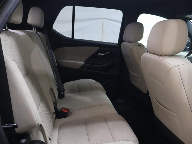 2022 CHEVROLET TRAVERSE LS