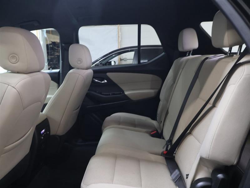 2022 CHEVROLET TRAVERSE LS