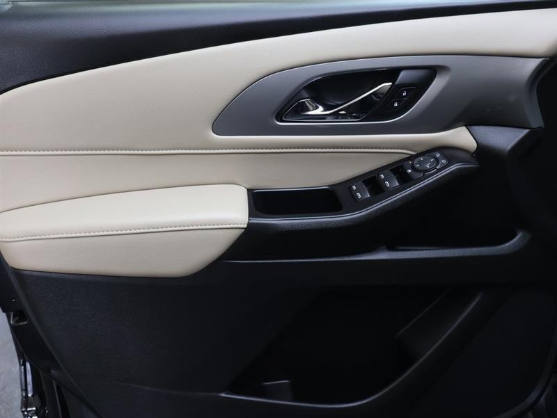 2022 CHEVROLET TRAVERSE LS