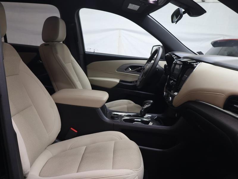 2022 CHEVROLET TRAVERSE LS