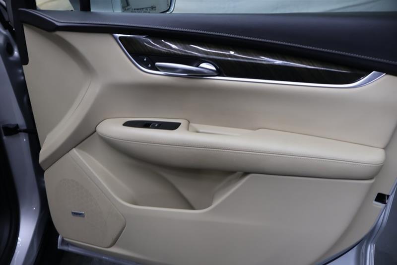 2017 CADILLAC XT5 BASE