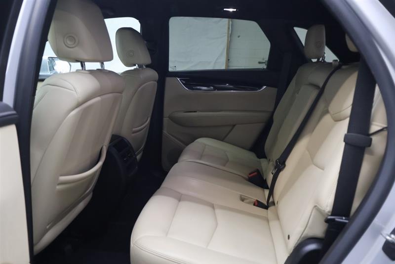 2017 CADILLAC XT5 BASE