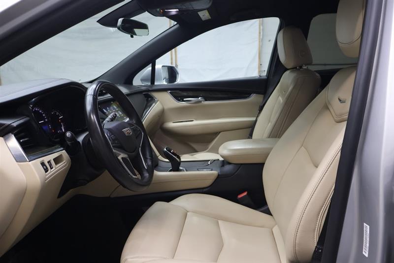 2017 CADILLAC XT5 BASE