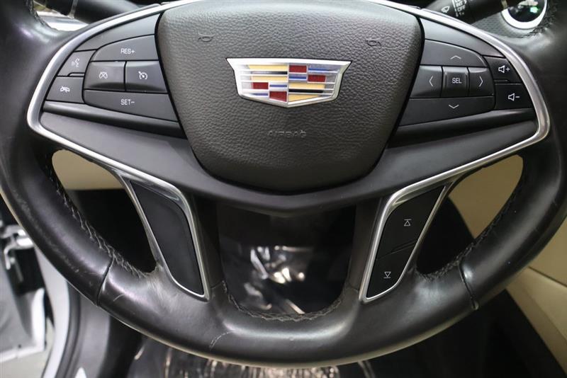 2017 CADILLAC XT5 BASE