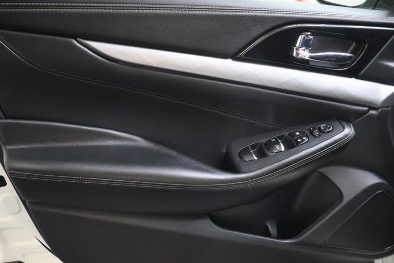 2018 NISSAN MAXIMA SL