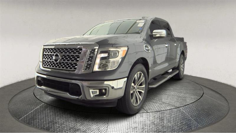 2017 NISSAN TITAN SL