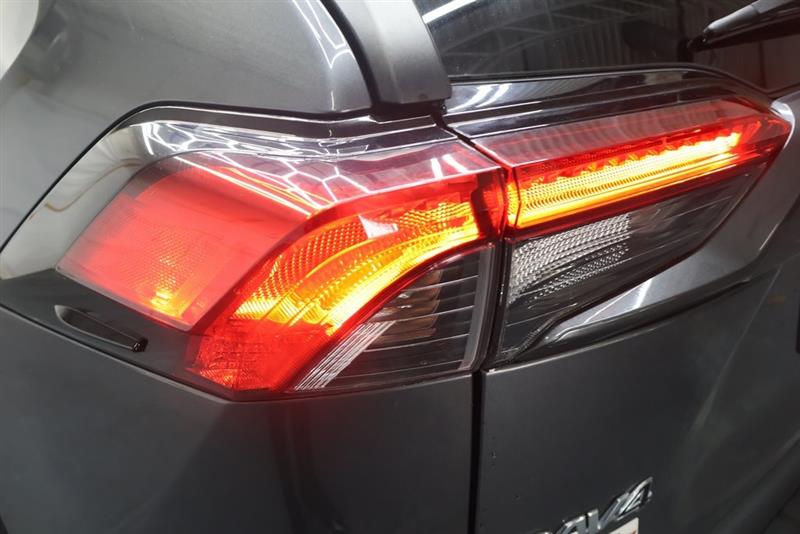 2019 TOYOTA RAV4 HYBRID LE