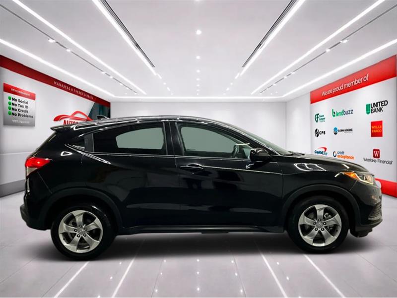2022 HONDA HR-V LX