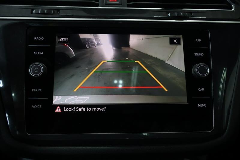 2022 VOLKSWAGEN TIGUAN SE R-LINE BLACK