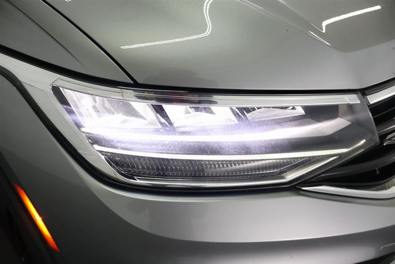 2022 VOLKSWAGEN TIGUAN SE R-LINE BLACK