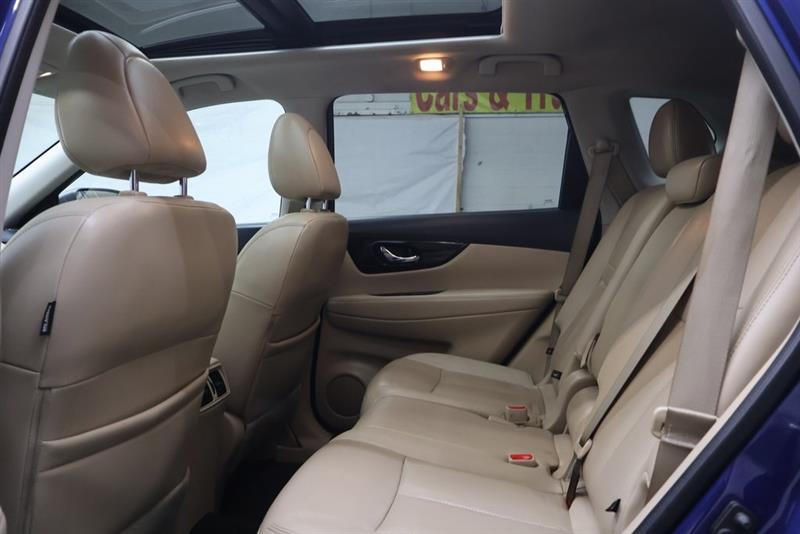 2017 NISSAN ROGUE SL