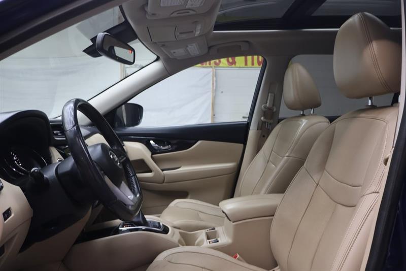 2017 NISSAN ROGUE SL