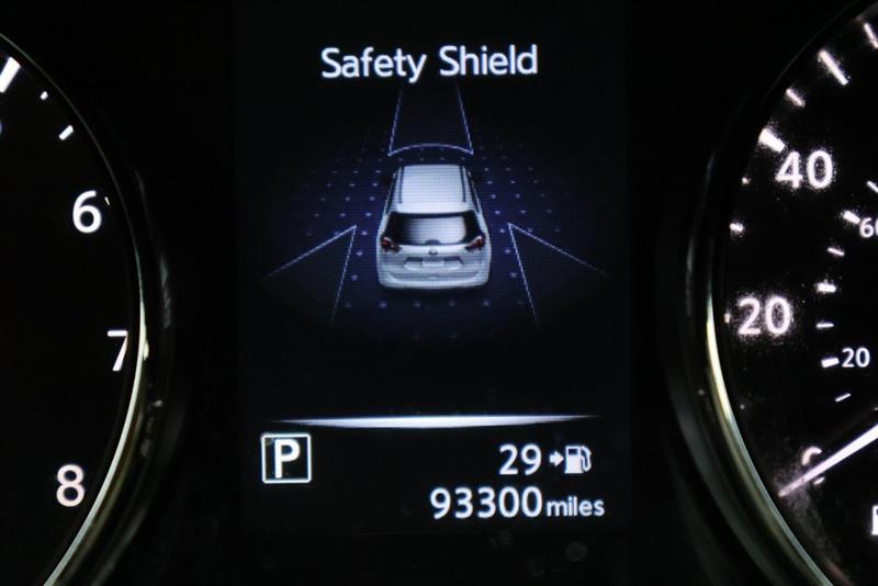 2017 NISSAN ROGUE SL