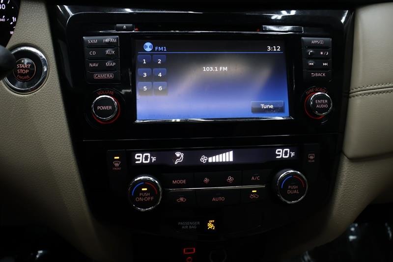 2017 NISSAN ROGUE SL