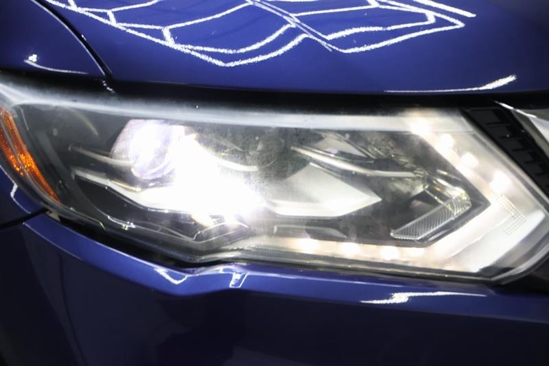 2017 NISSAN ROGUE SL