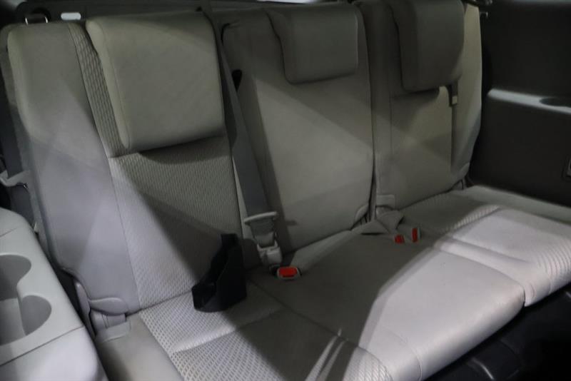 2017 TOYOTA HIGHLANDER LE