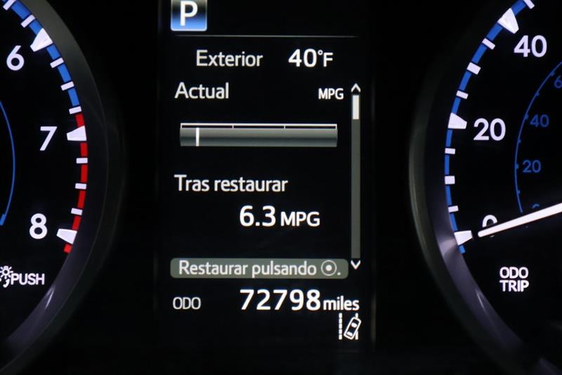 2017 TOYOTA HIGHLANDER LE