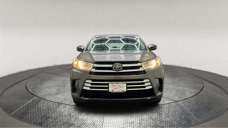 2017 TOYOTA HIGHLANDER LE