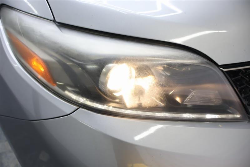 2018 TOYOTA SIENNA SE