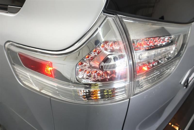 2018 TOYOTA SIENNA SE