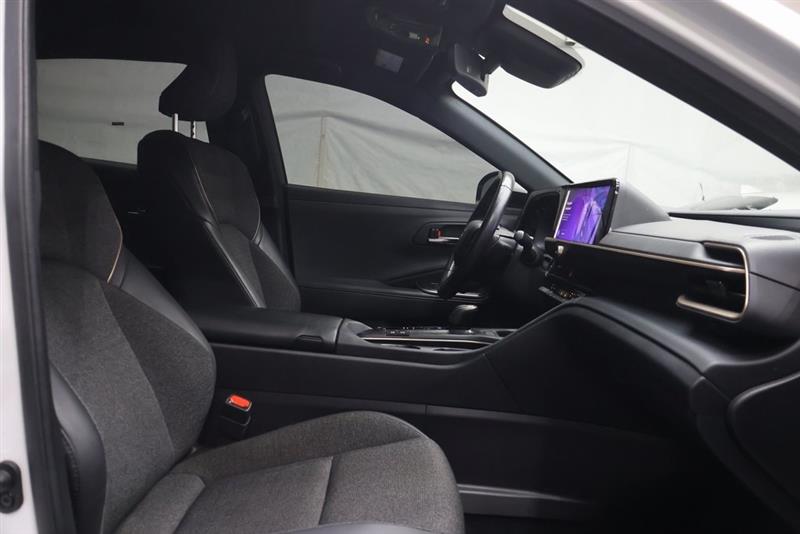 2023 TOYOTA CROWN XLE/LIMITED